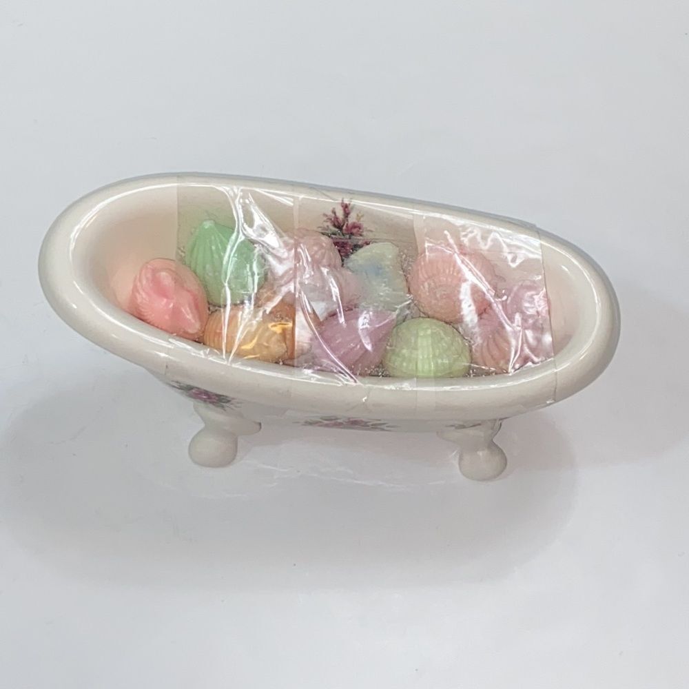VTG, VB ATHENA CALIFORNIA MADE IN USA MINIATURE PORCELAIN CLAW FOOT TUB SOAP